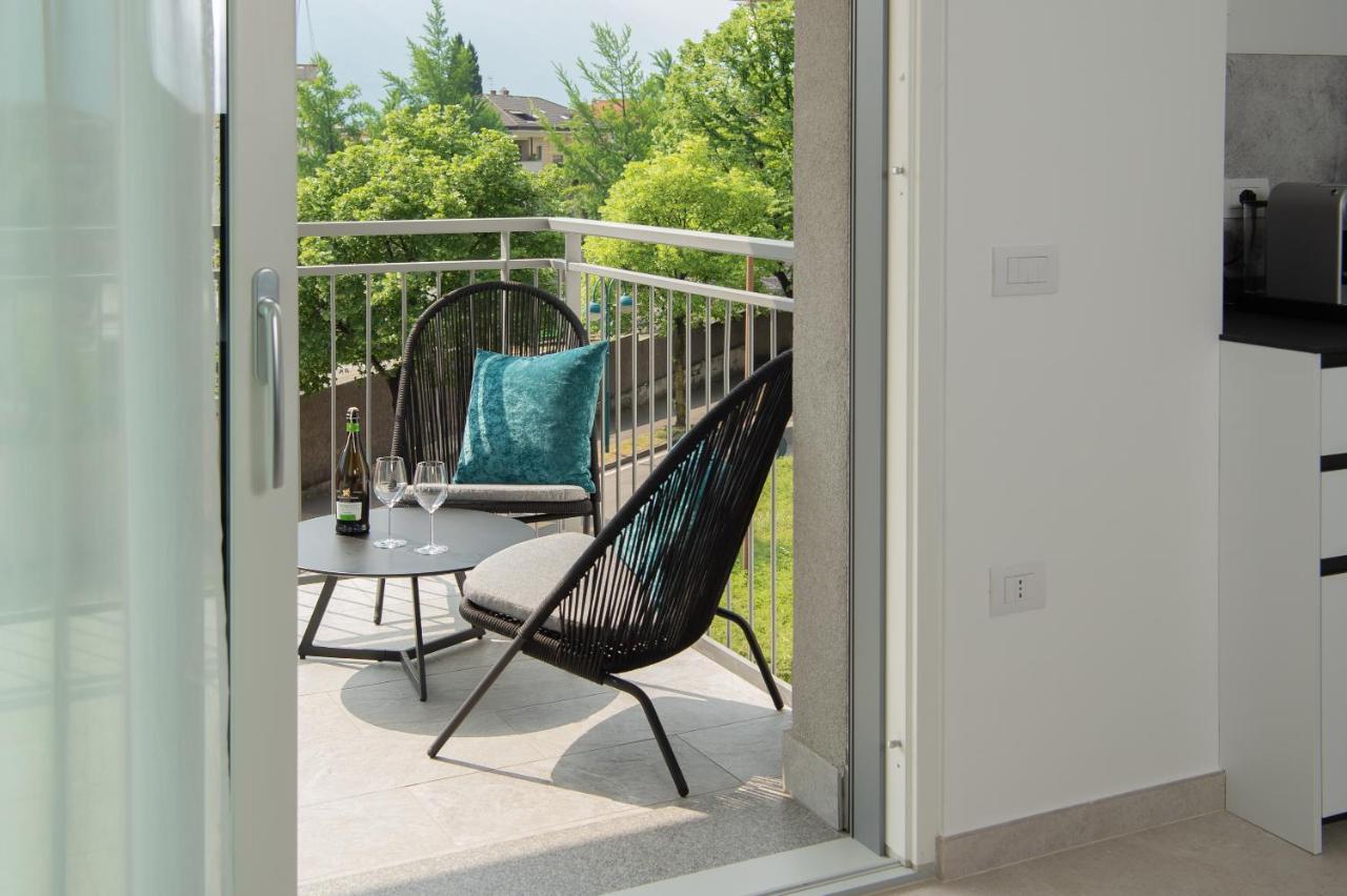 Suite Butterfly - Dolce Vita At Lake Garda Riva Zewnętrze zdjęcie